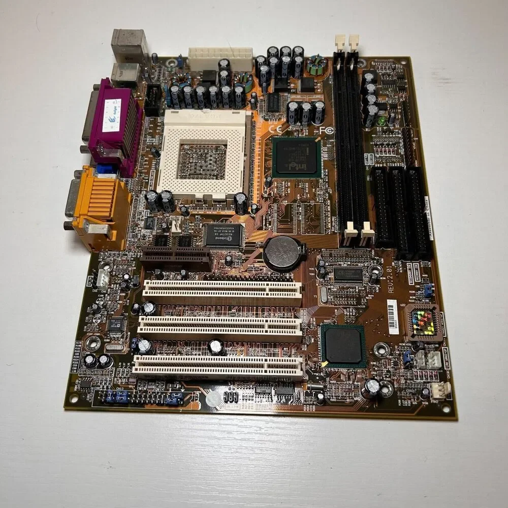 S381-M TEKRAM MOTHERBOARD SOCKET PGA 370 ENPC/ENlight EP-MW41 ATX Untested i810